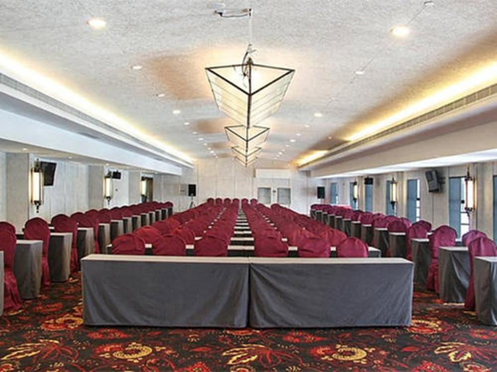 Kingtown Hotel Hongqiao Shanghái Exterior foto